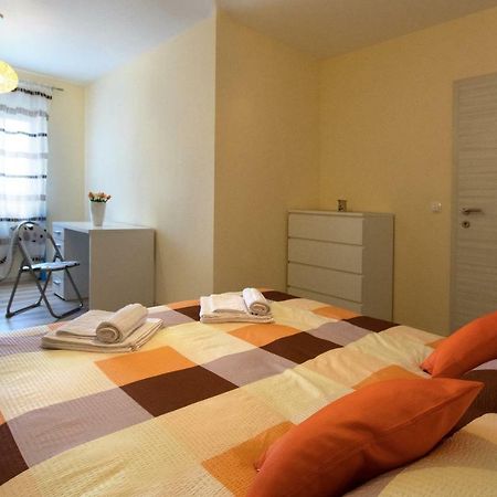 Apartment Valmas Pola Esterno foto