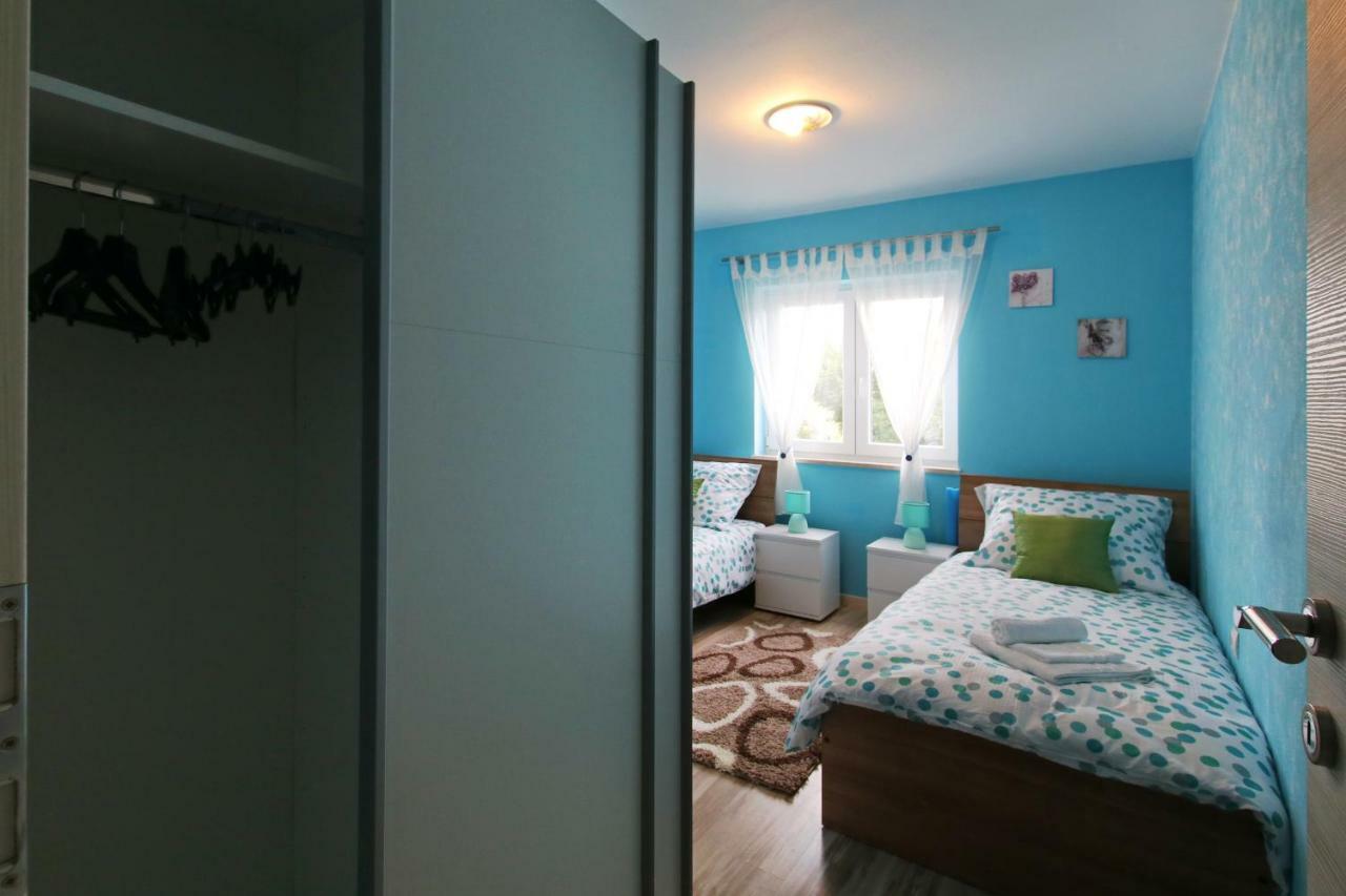 Apartment Valmas Pola Esterno foto